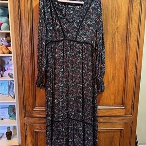 New Directions Black and Red Floral Long Sleeve Dress